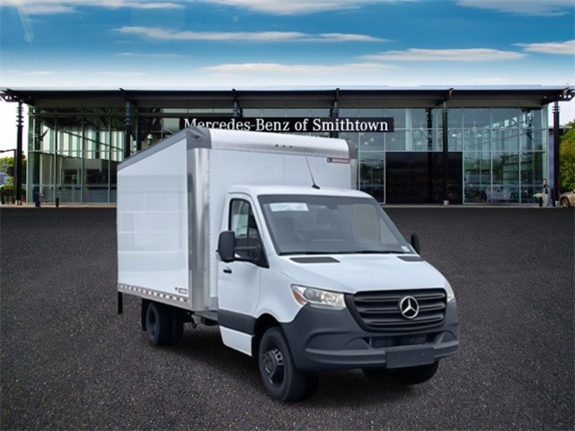 New 2024 Mercedes-Benz Sprinter Cab Chassis Box Truck Van in