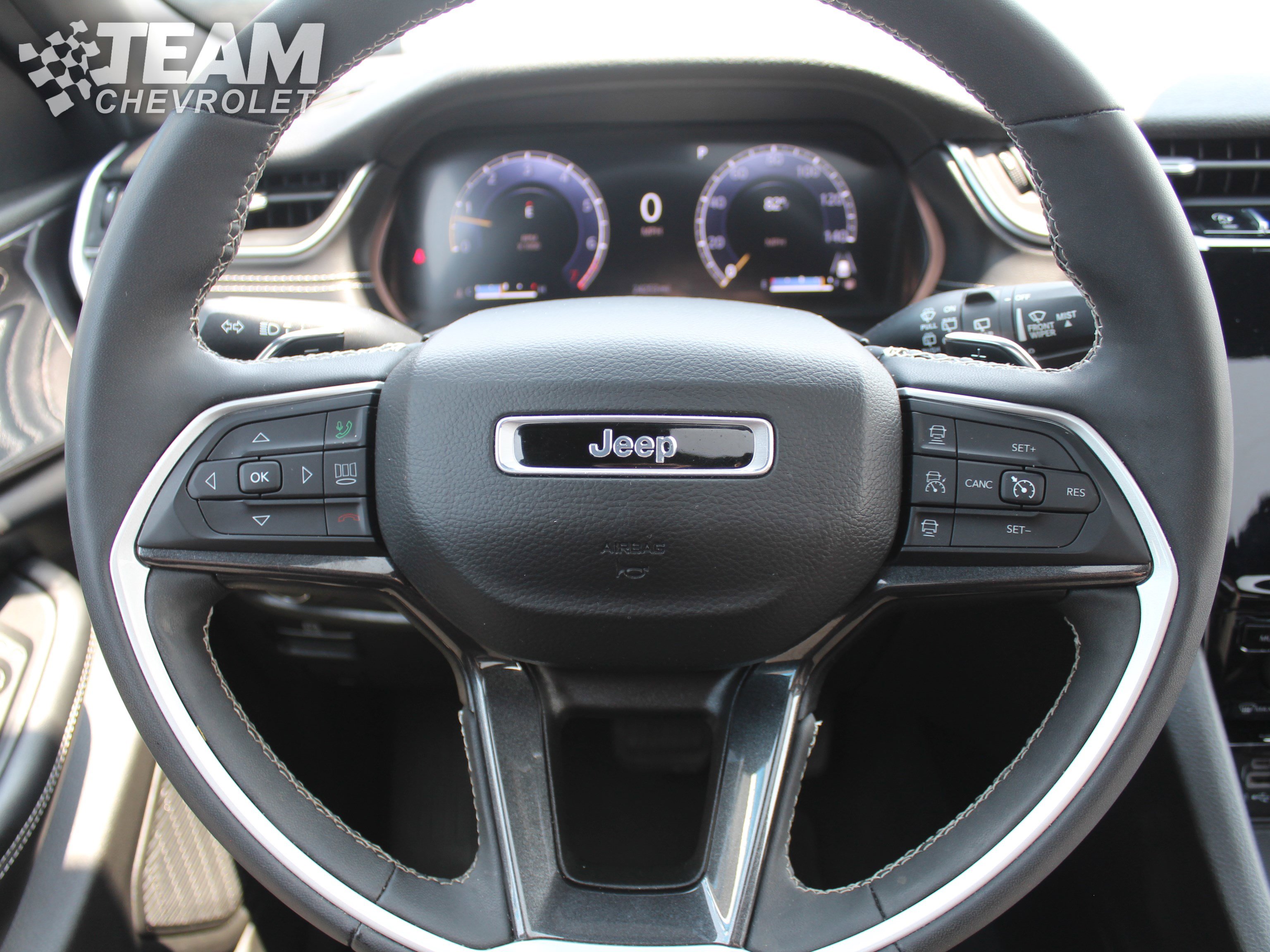 2023 Jeep Grand Cherokee Altitude photo 13