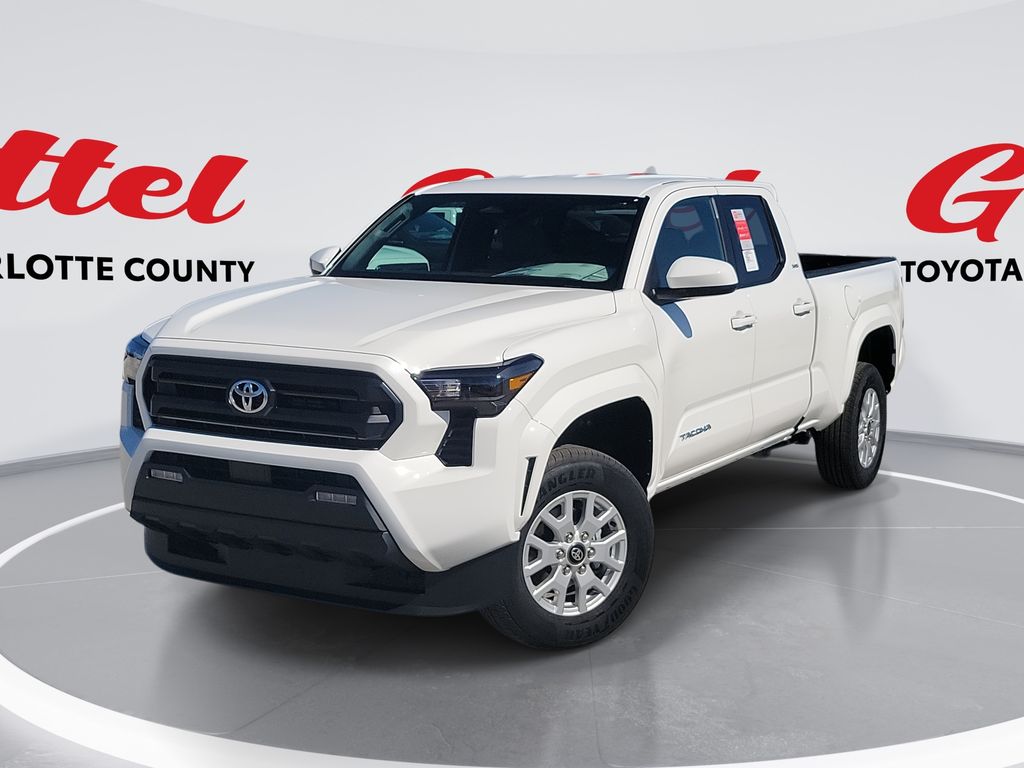 2025 Toyota Tacoma SR5's photo