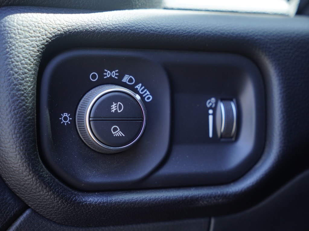 2021 Ram 2500 Big Horn photo 11