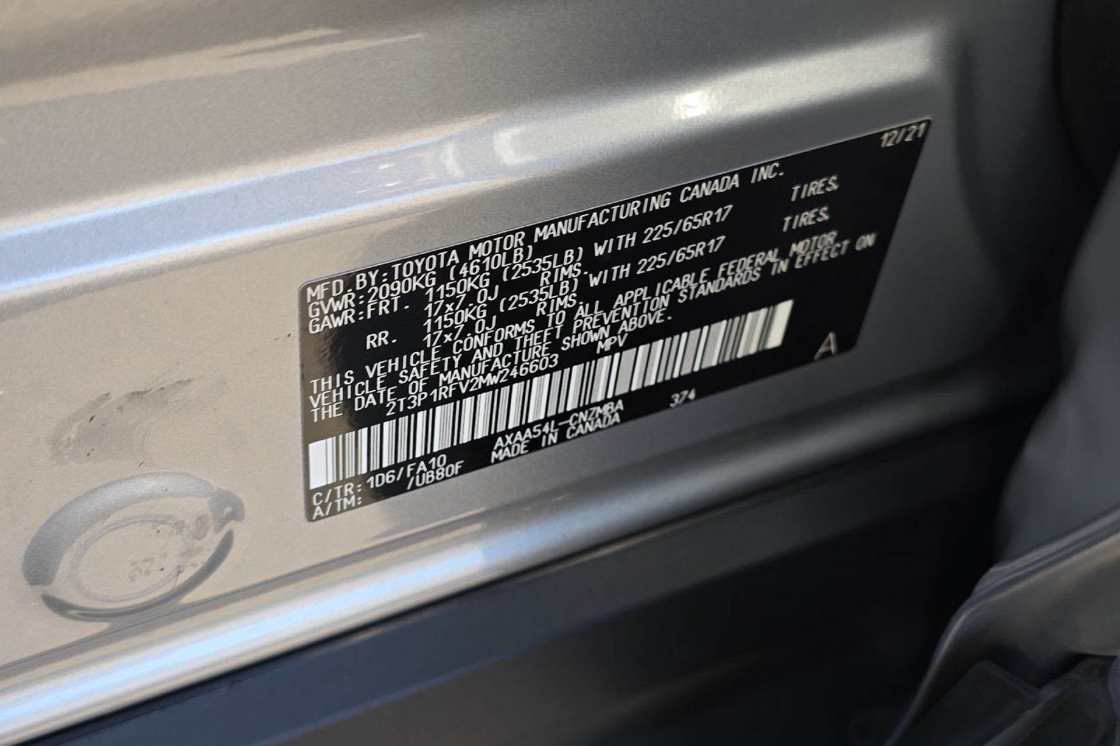 2021 Toyota RAV4 XLE photo 32