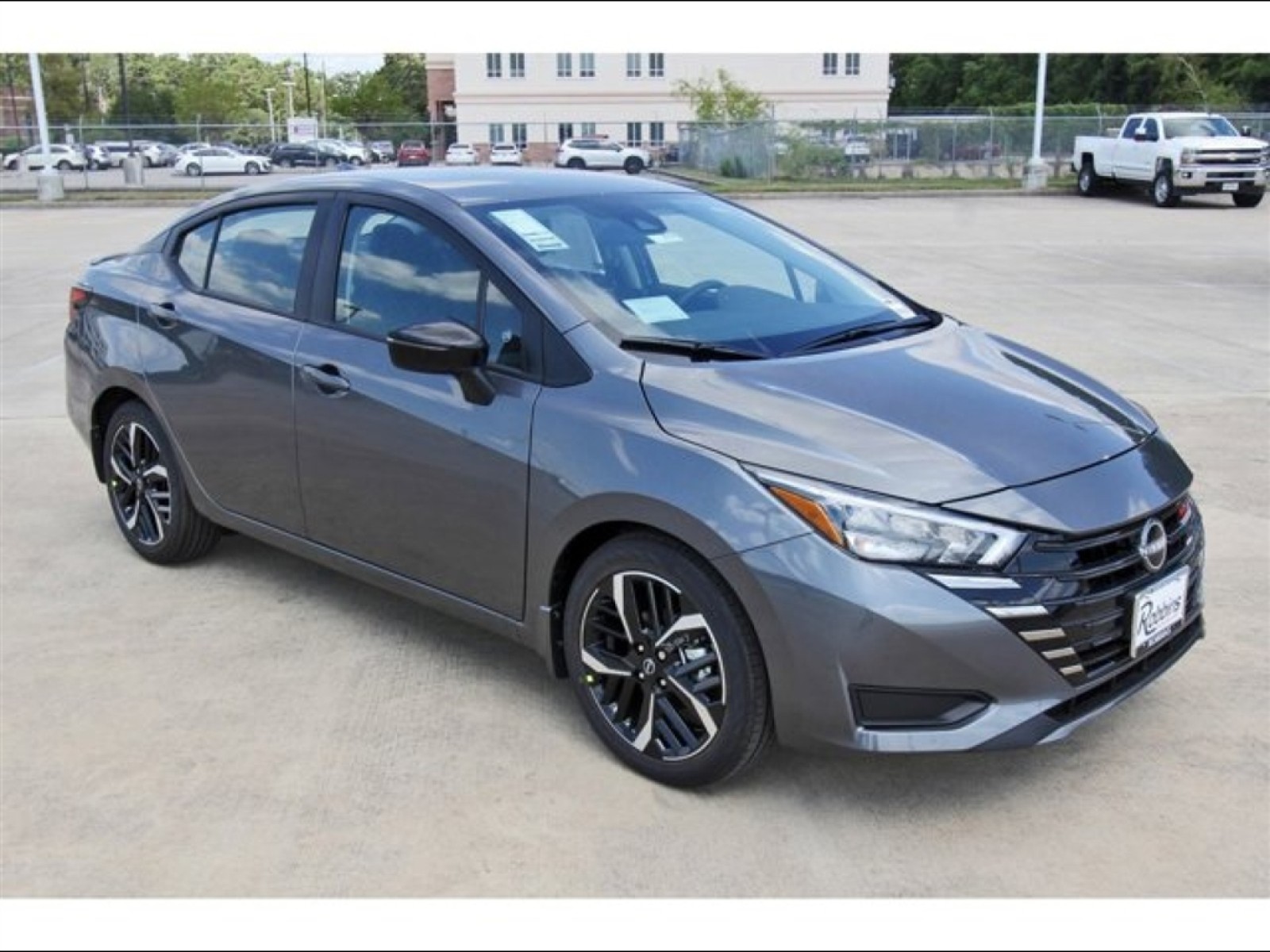 2025 Nissan Versa SR - 5