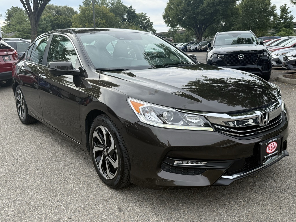 2016 Honda Accord EX-L photo 4