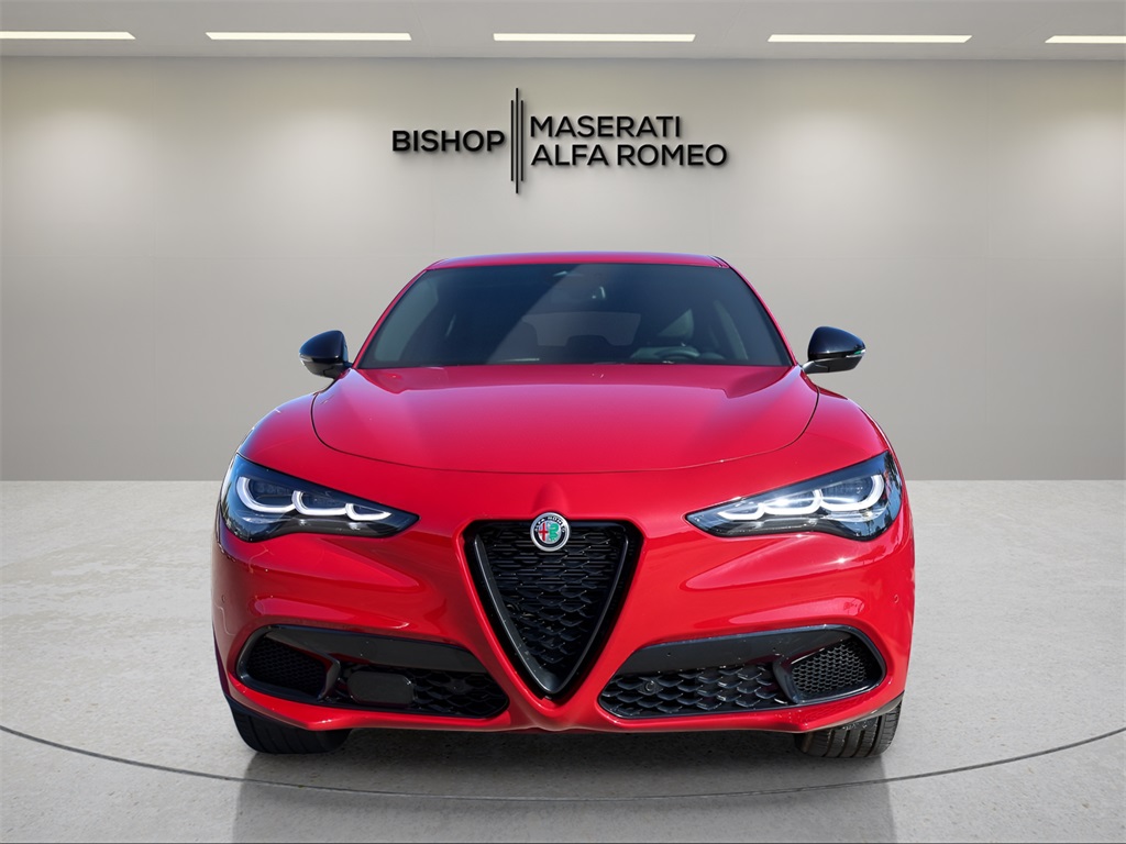 2025 Alfa Romeo Stelvio Sprint Base photo 2