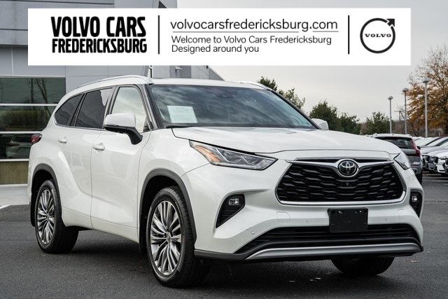 2020 Toyota Highlander Platinum's photo