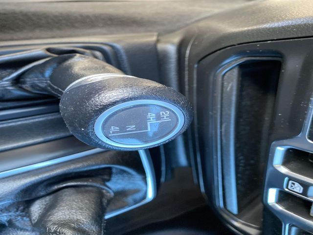2022 Jeep Gladiator Willys photo 18