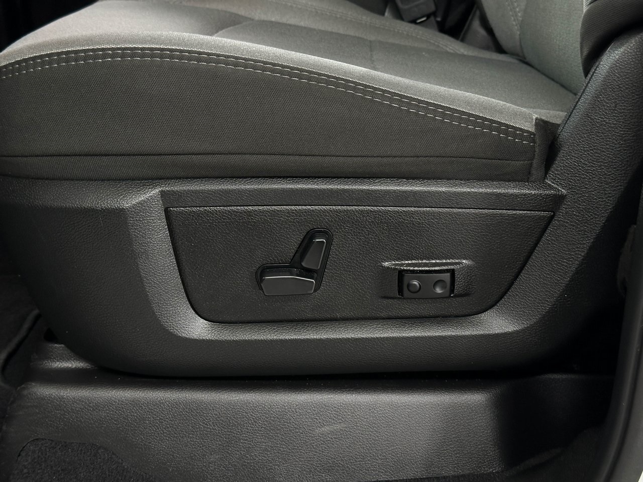 2024 Ram 2500 Big Horn photo 16