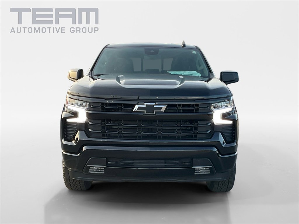2026 Chevrolet Silverado 1500 RST photo 2