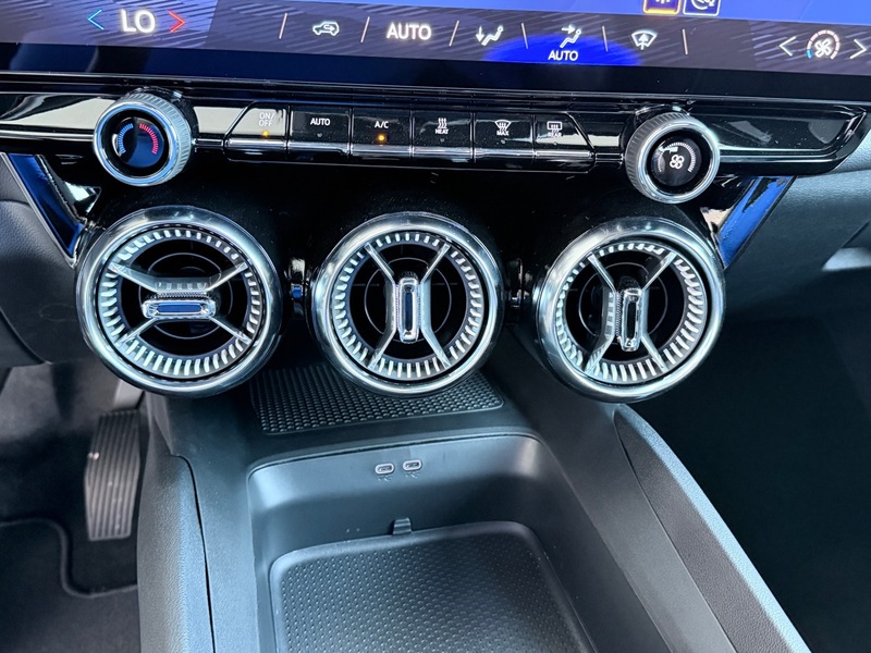 2026 Chevrolet Blazer EV photo 14