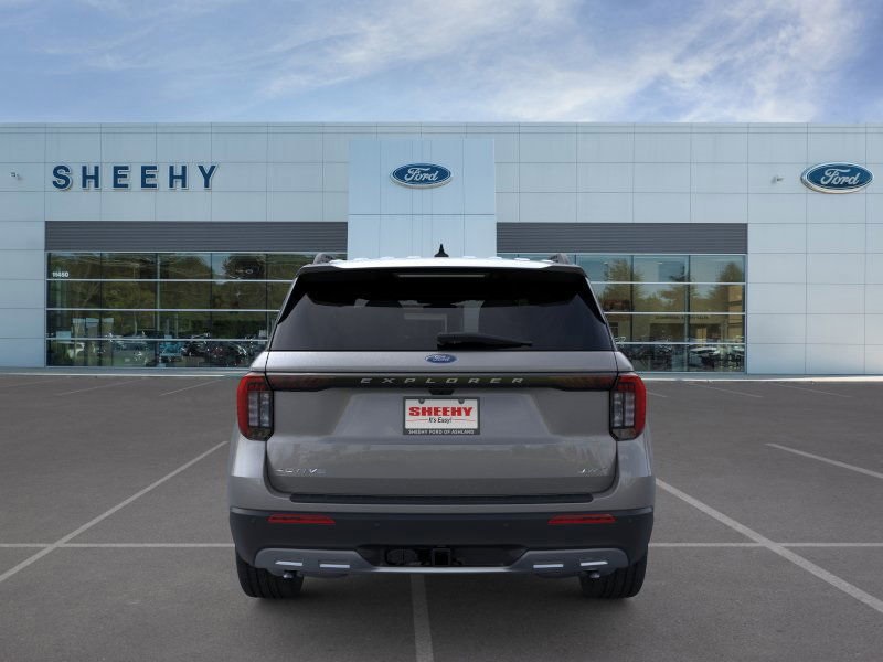 2026 Ford Explorer photo 4