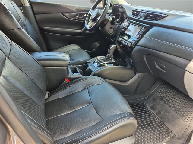 2019 Nissan Rogue SL photo 26