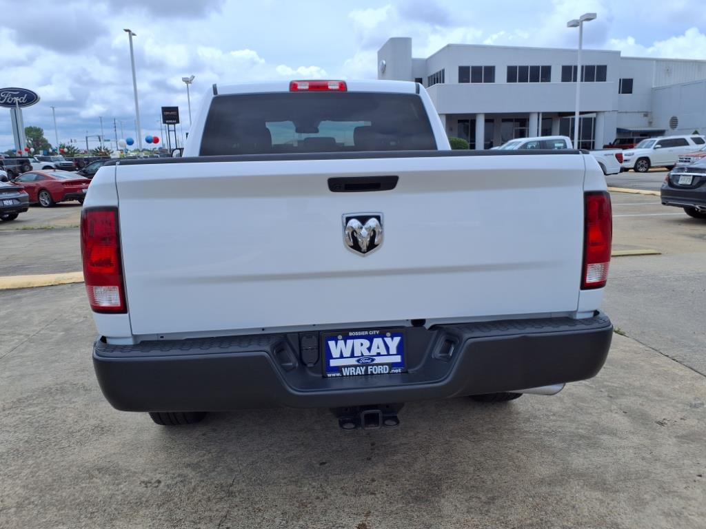 2022 Ram 1500 Classic Tradesman photo 3
