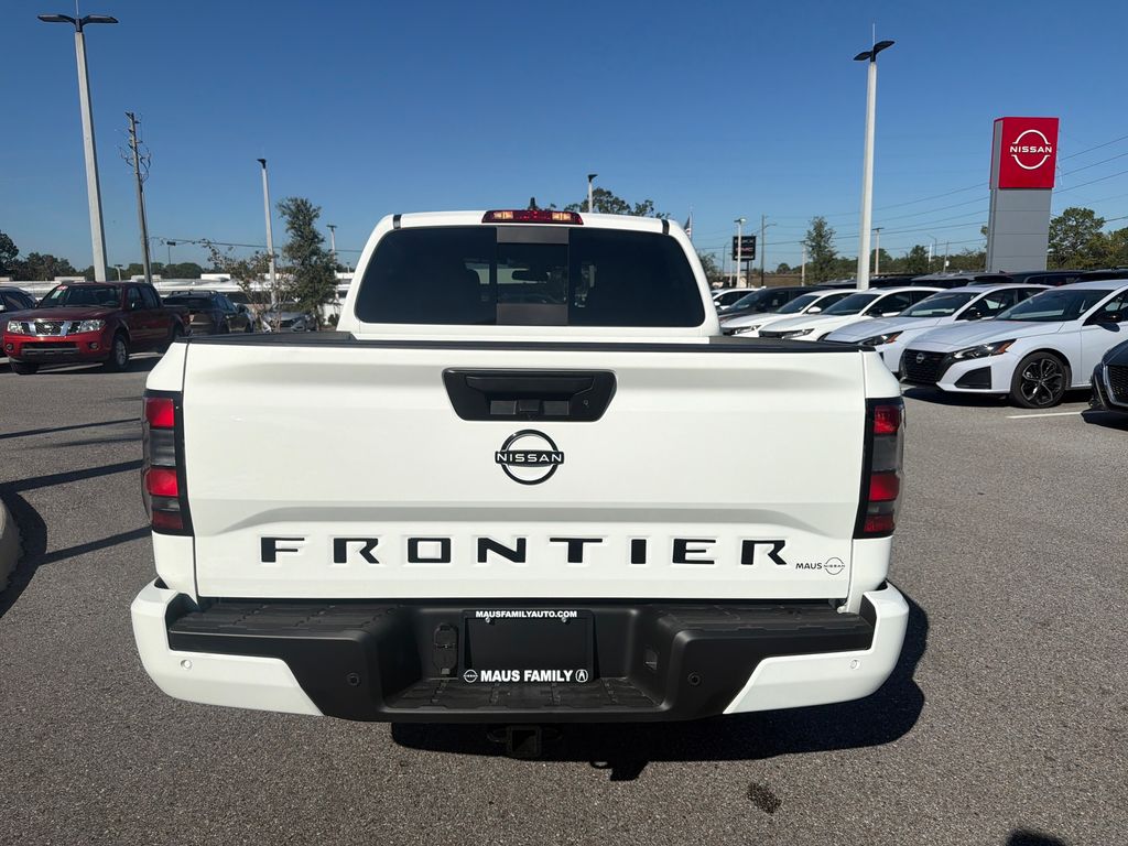 2026 Nissan Frontier SV photo 4