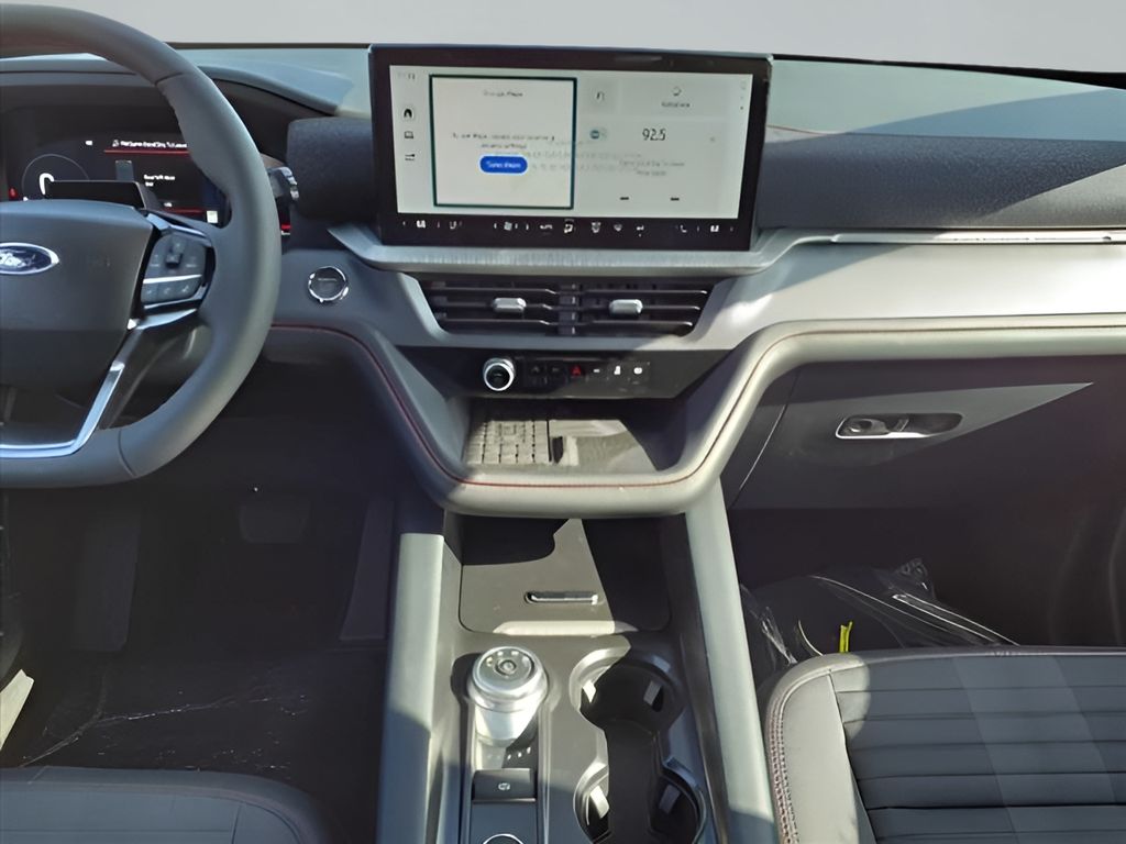 2025 Ford Explorer ST-Line photo 12