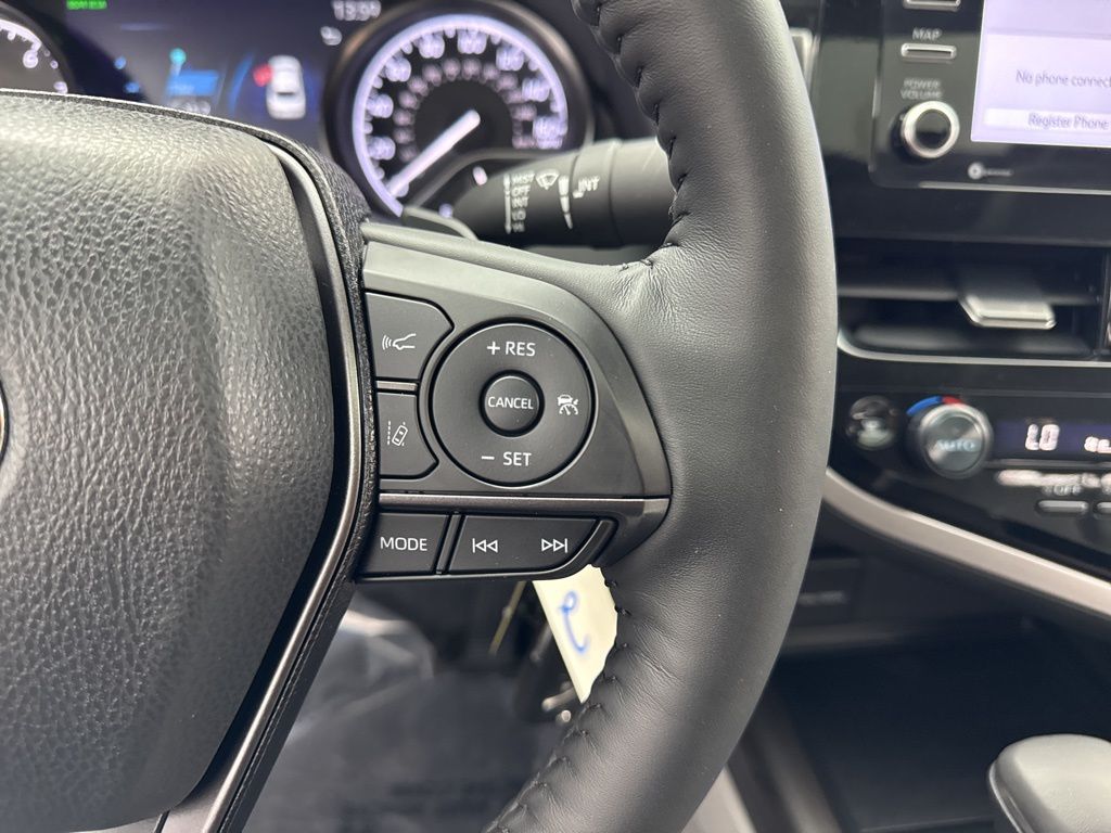 2024 Toyota Camry SE photo 13