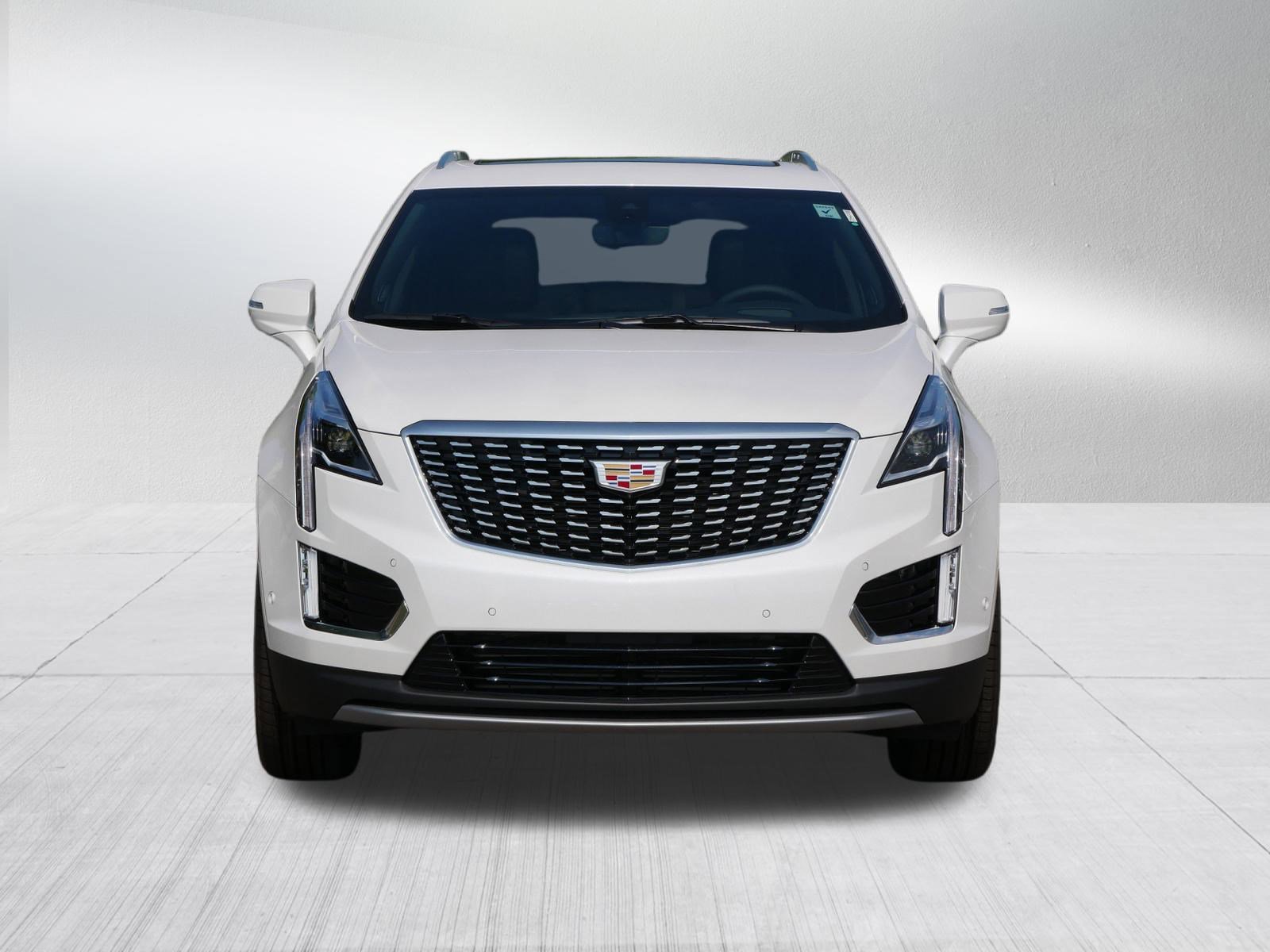 2025 Cadillac XT5 Premium Luxury photo 2