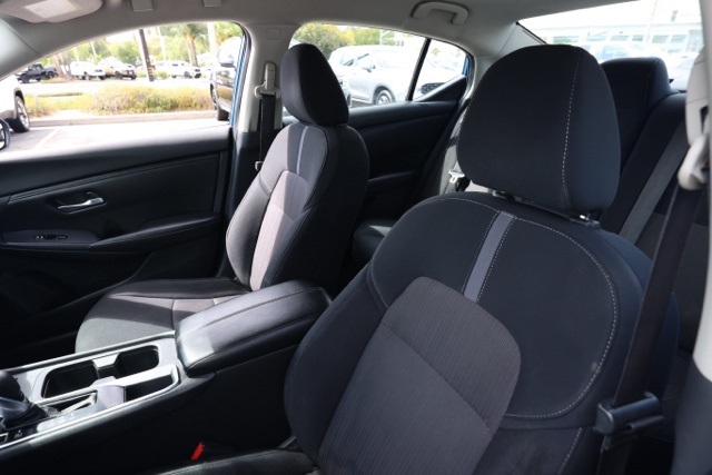 2023 Nissan Sentra SV photo 14