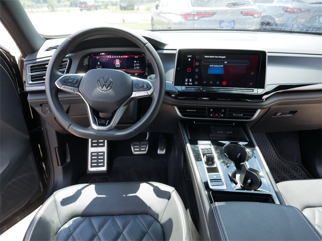 2024 Volkswagen Atlas Cross Sport SEL Premium R-Line photo 21