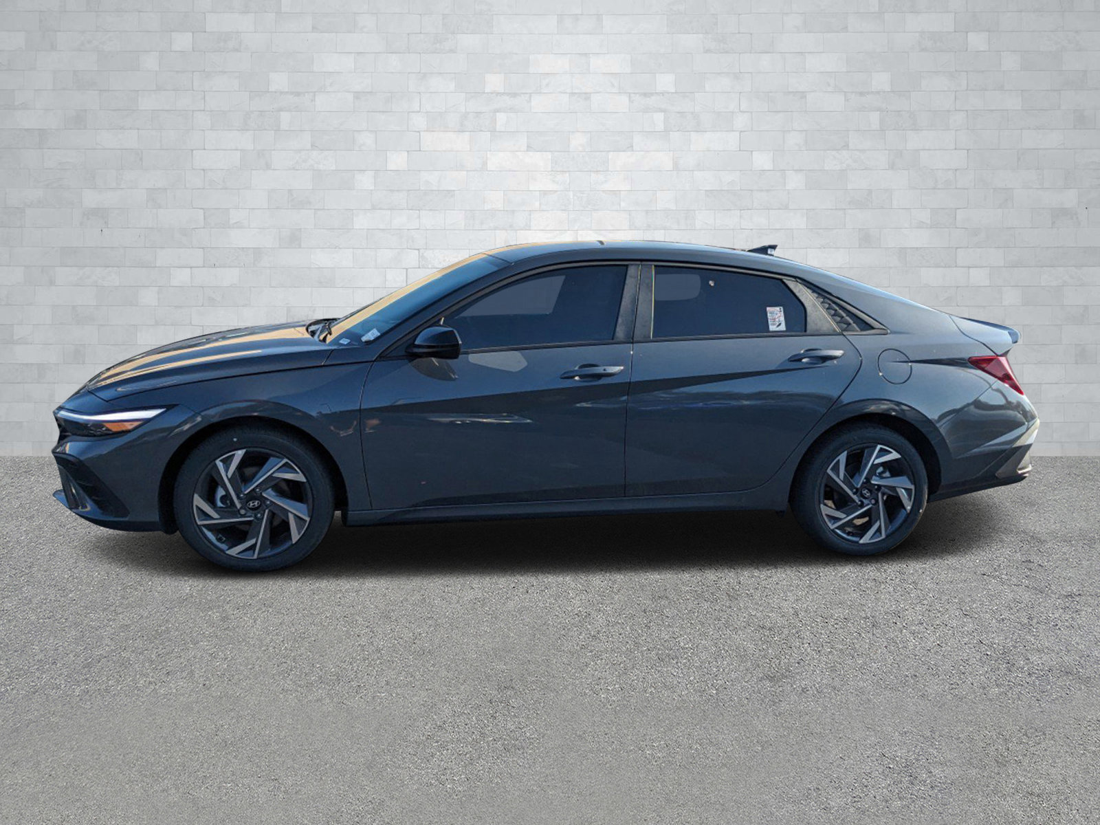 2025 Hyundai Elantra SEL Sport photo 7