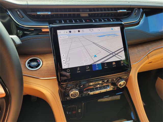 2025 Jeep Grand Cherokee L Summit Reserve photo 19