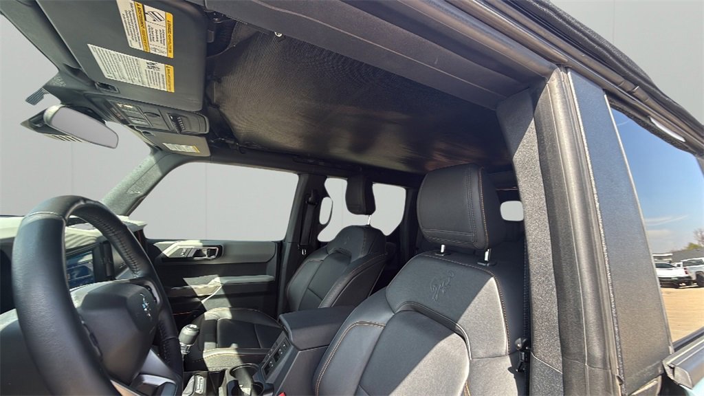 2022 Ford Bronco Base photo 13
