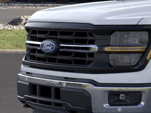 2025 Ford F-150 XLT photo 16