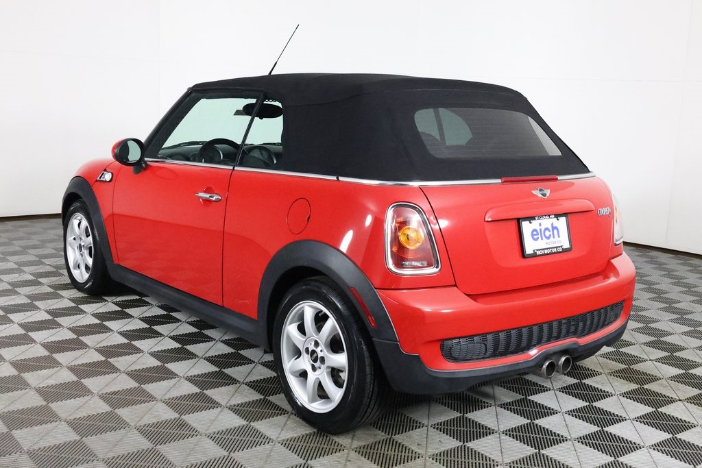 2010 Mini Cooper Convertible S photo 3