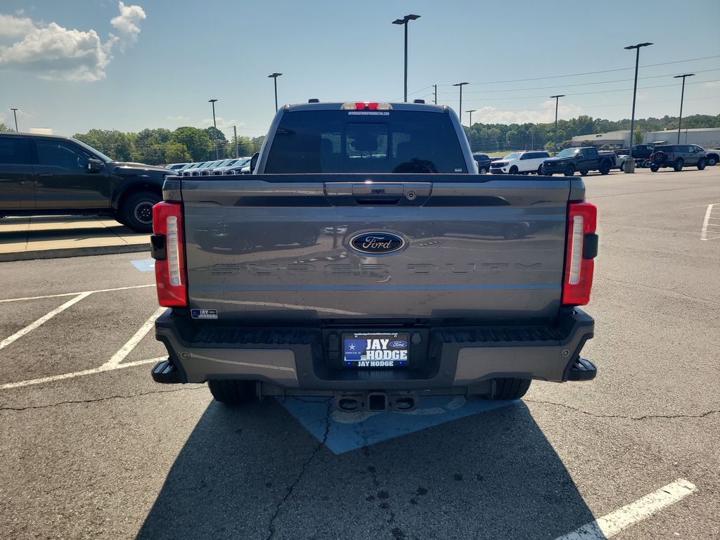 2024 Ford F-350 Lariat photo 4
