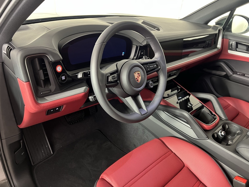 2026 Porsche Cayenne Base photo 3