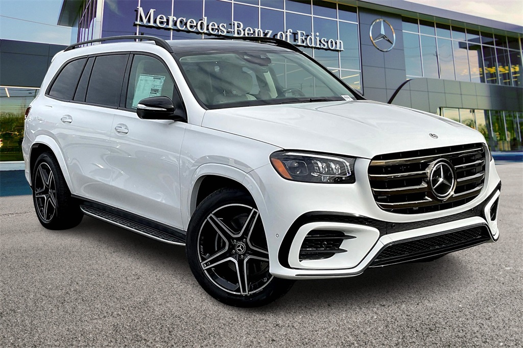 2026 Mercedes-Benz GLS Base's photo