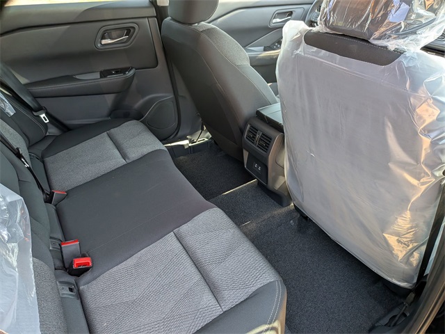 2026 Nissan Rogue SV photo 16