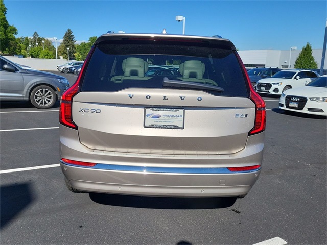 2025 Volvo XC90 photo 4