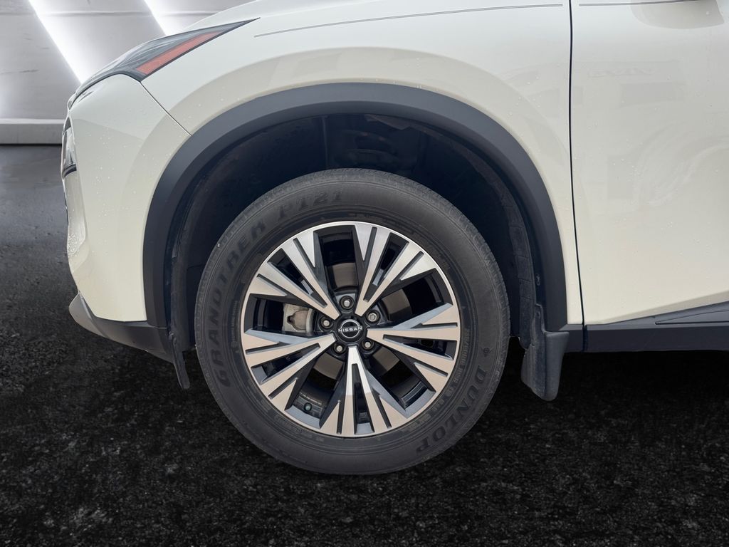 2023 Nissan Rogue SV photo 25