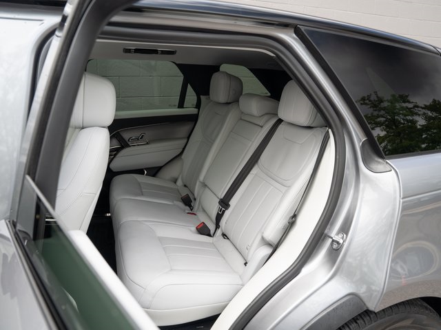 2024 Land Rover Range Rover Sport SE photo 19