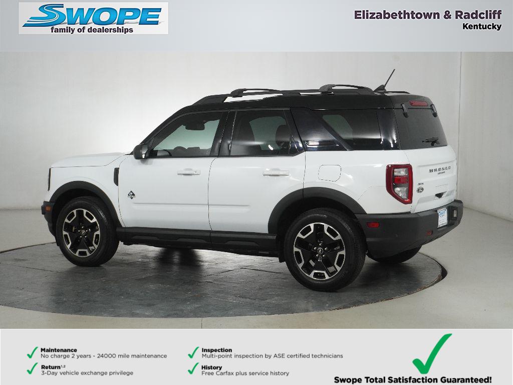 2021 Ford Bronco Sport Outer Banks photo 2