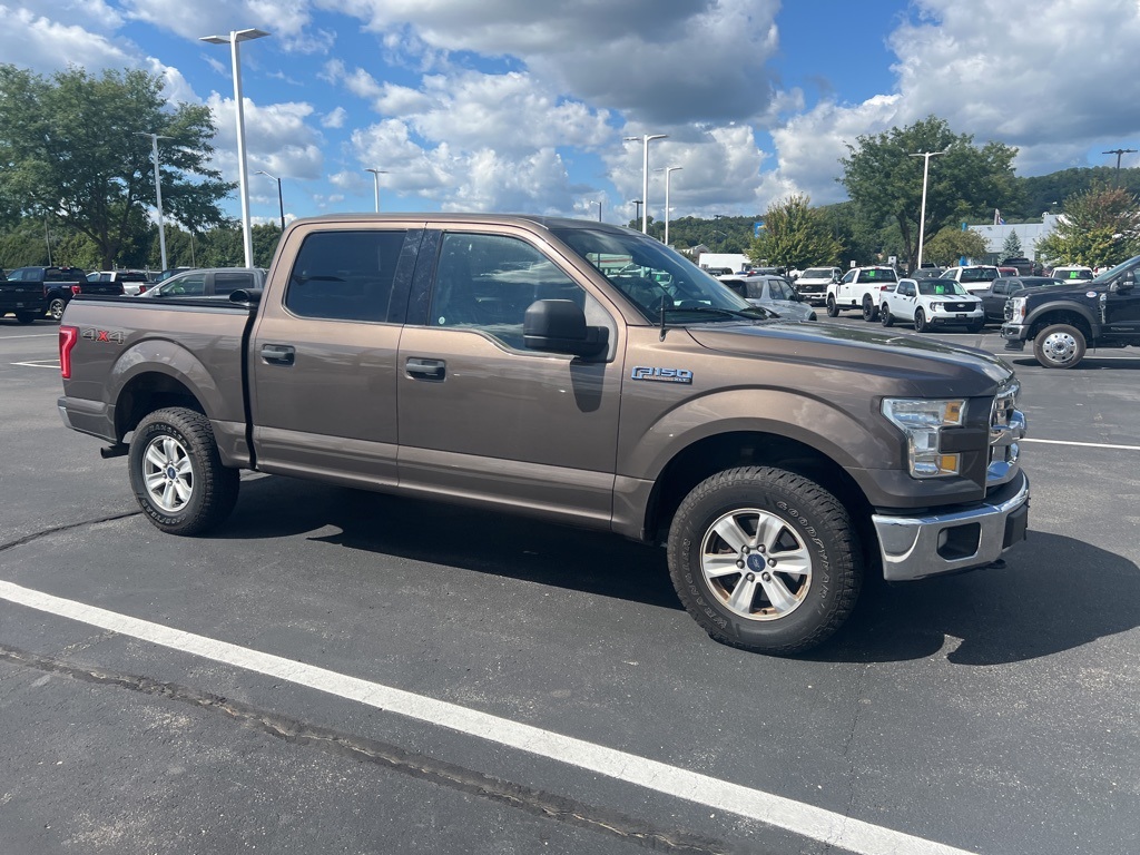 2015 Ford F-150 XLT photo 4