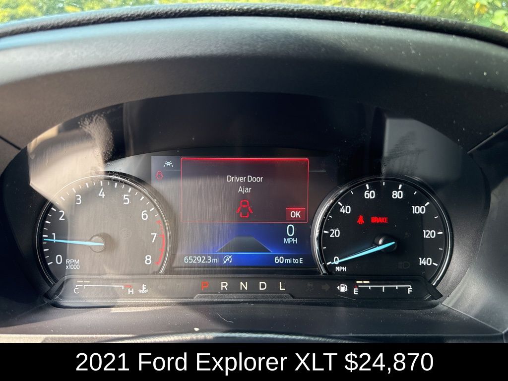 2021 Ford Explorer XLT photo 21