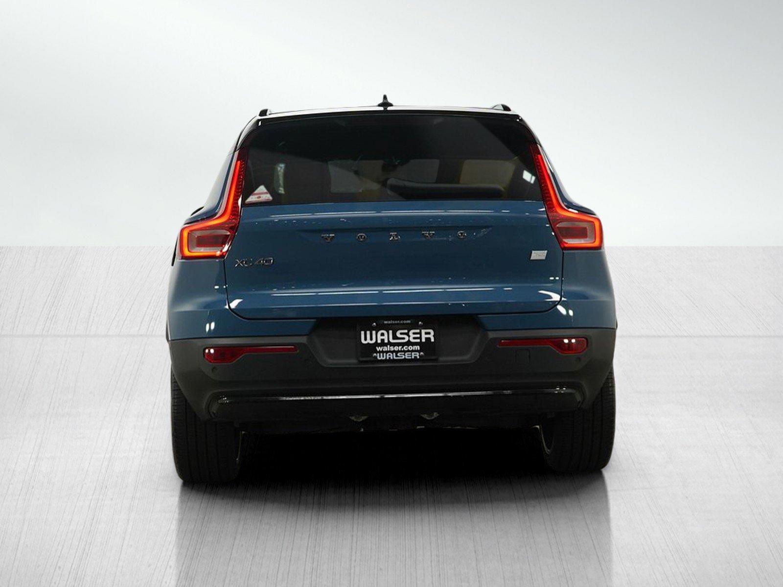 2023 Volvo XC40 Recharge Ultimate AWD photo 3