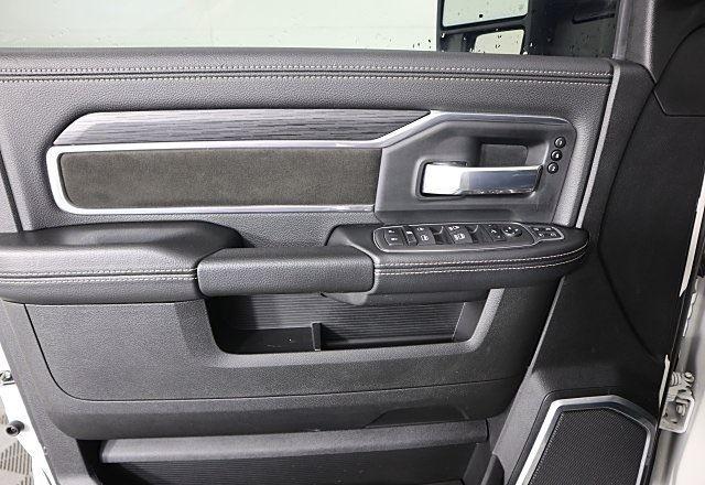 2024 Ram 2500 Laramie photo 25