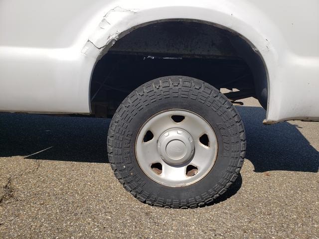 2006 Ford F-350 photo 25
