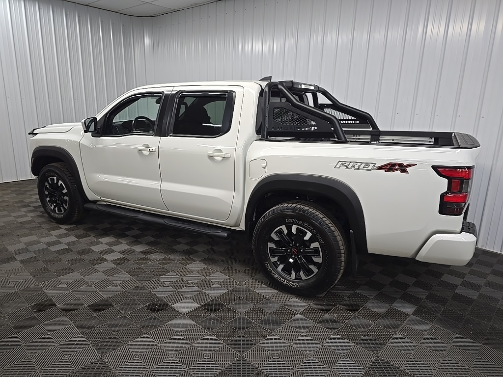 2022 Nissan Frontier PRO-4X photo 4
