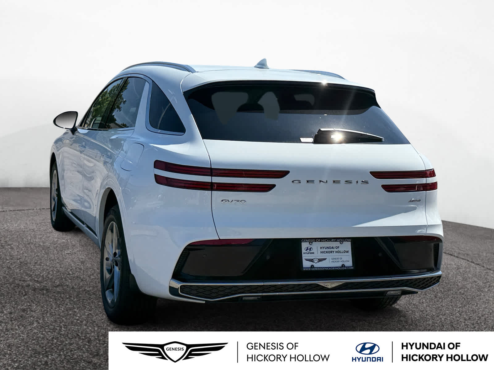 2026 Genesis GV70 2.5T Select photo 3
