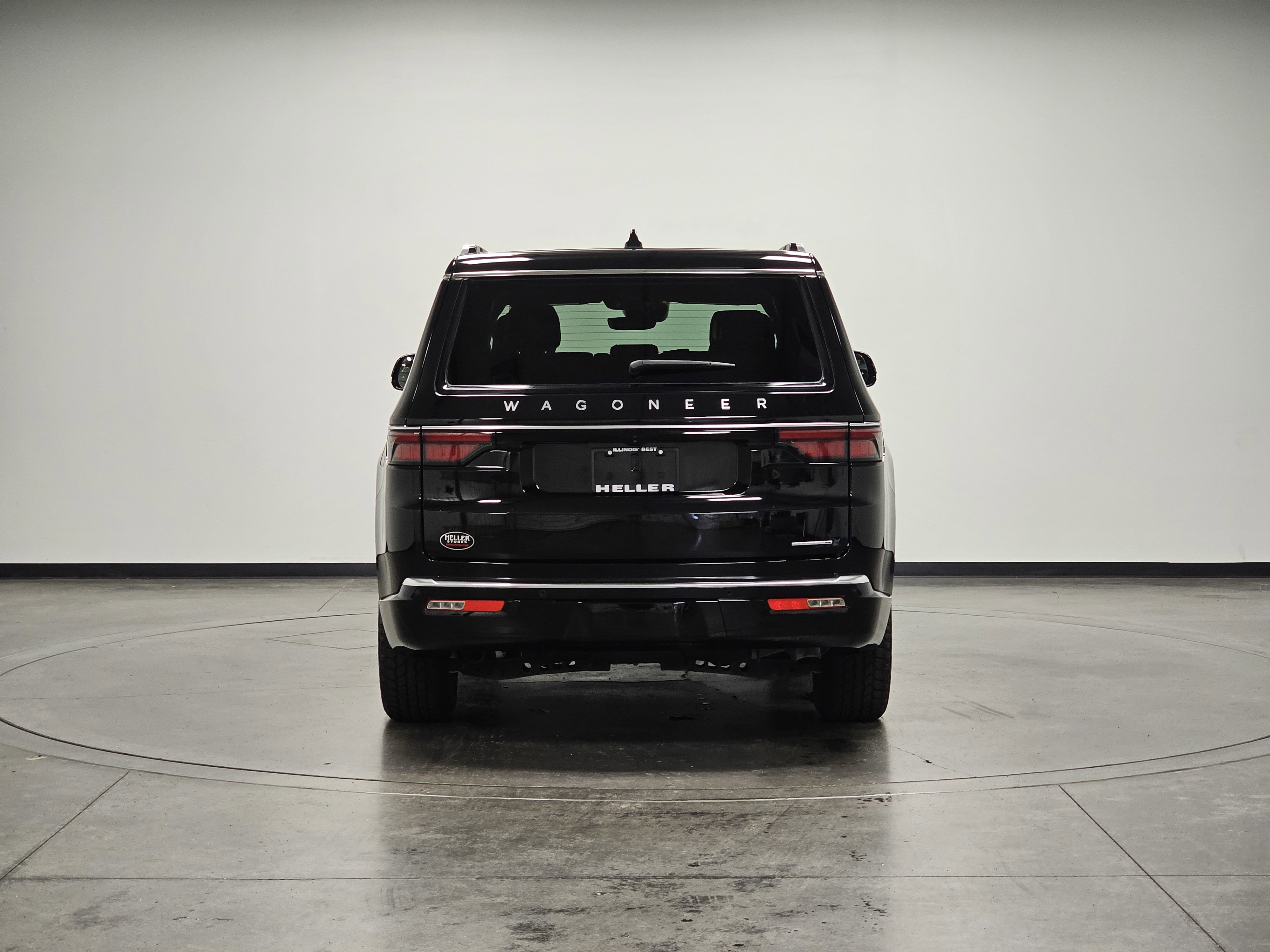 2024 Jeep Wagoneer Series II photo 2