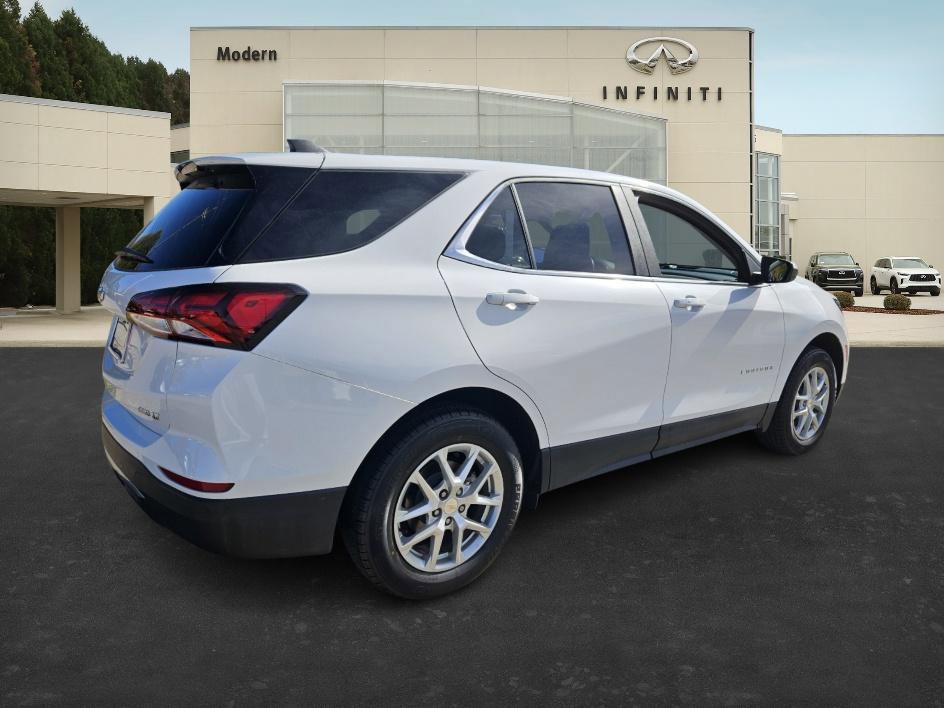 2023 Chevrolet Equinox LT photo 4