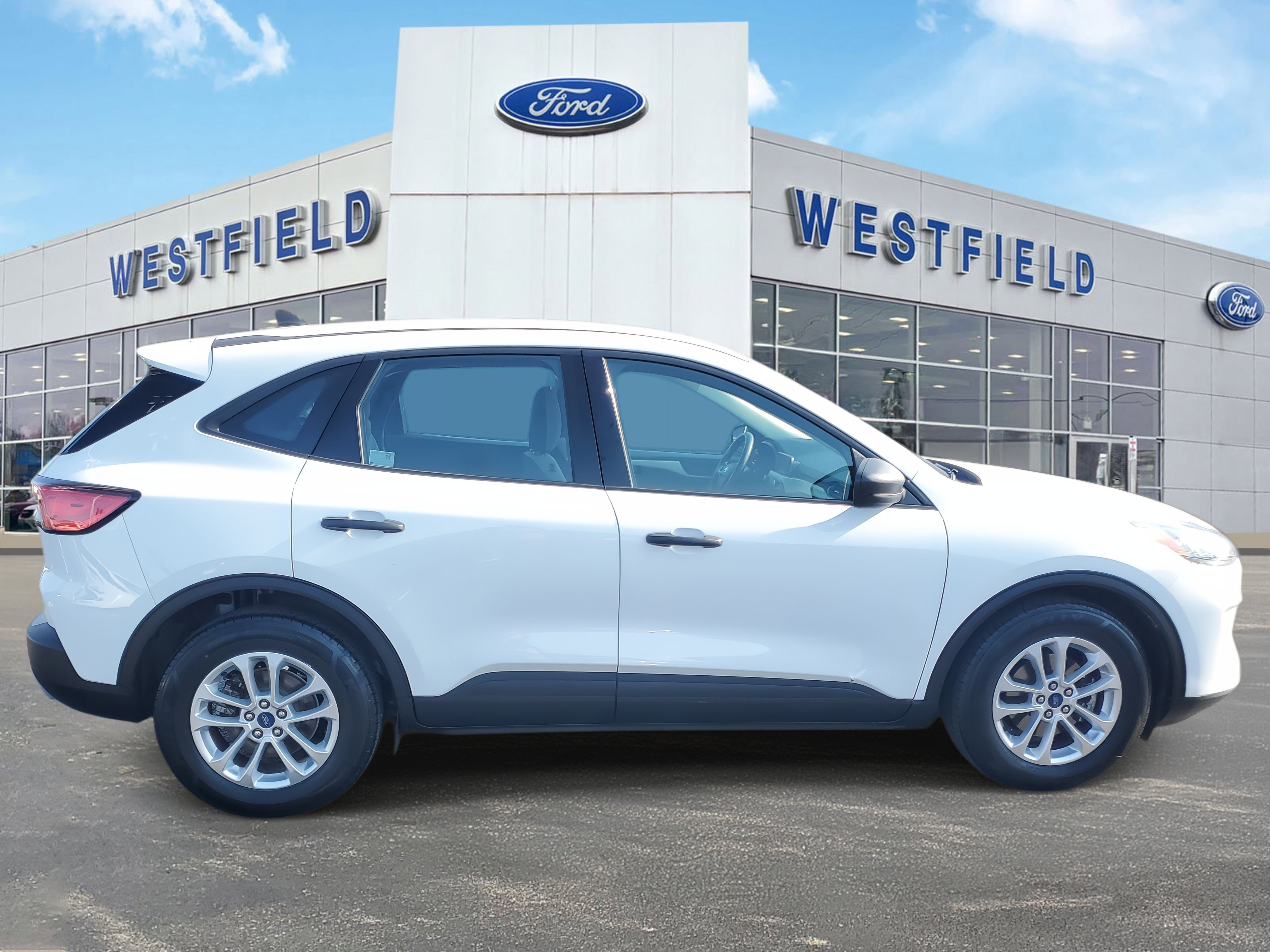 2022 Ford Escape S photo 5