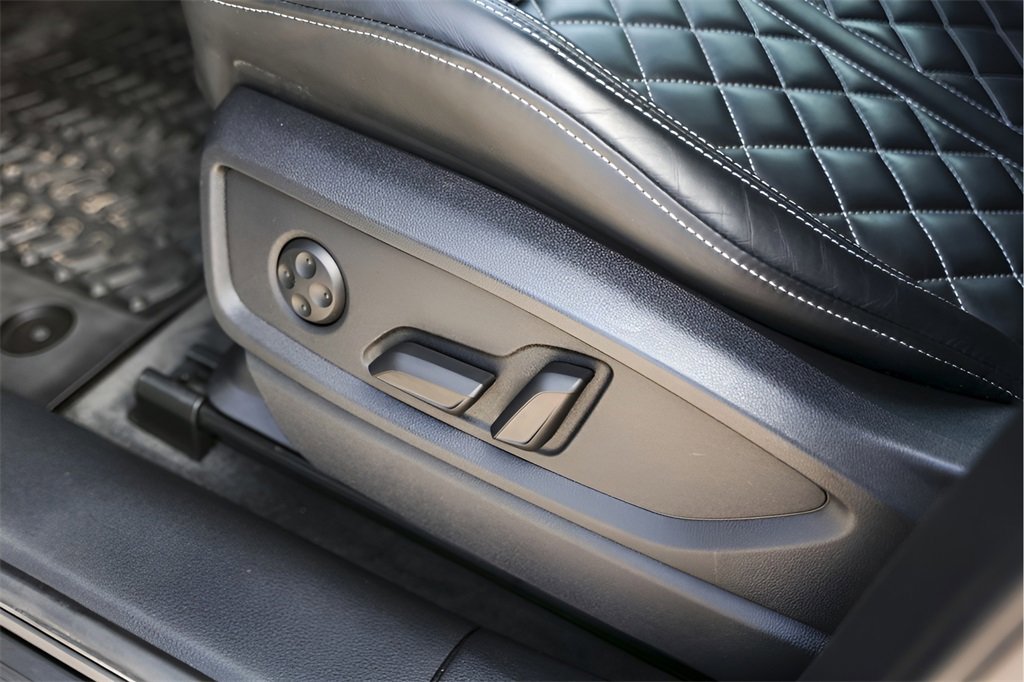 2023 Audi SQ5 Premium Plus photo 9