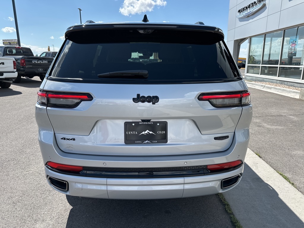 2025 Jeep Grand Cherokee L Summit photo 4