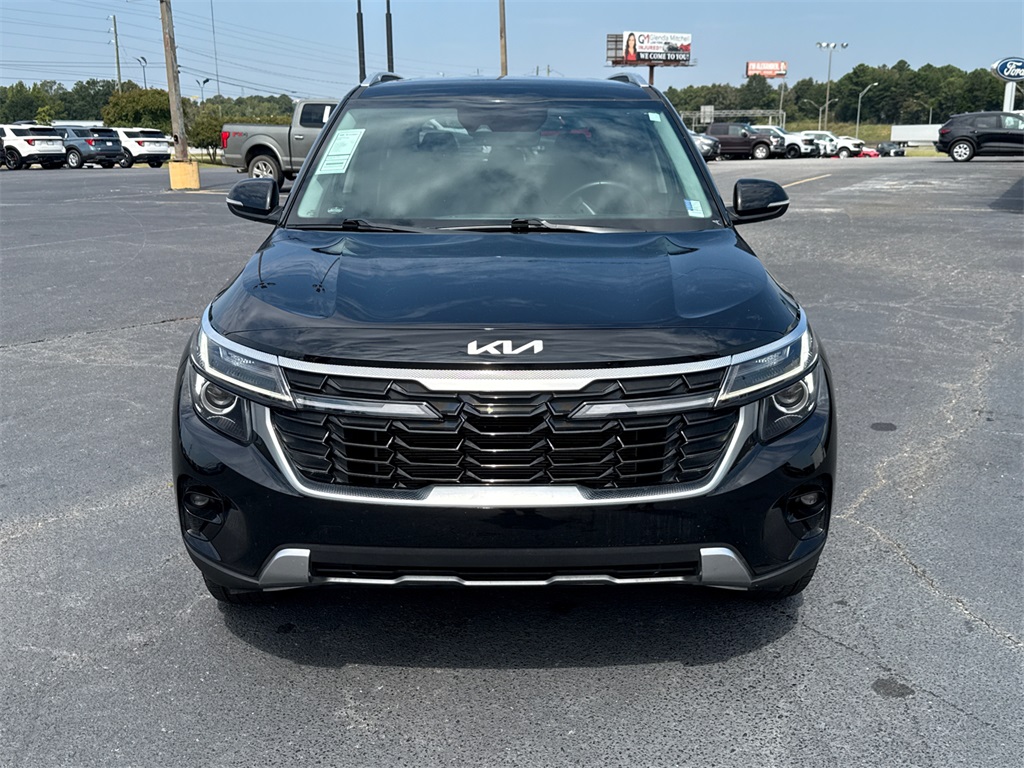 2024 Kia Seltos EX photo 8