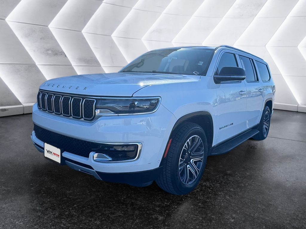 2024 Jeep Wagoneer L Series II photo 3
