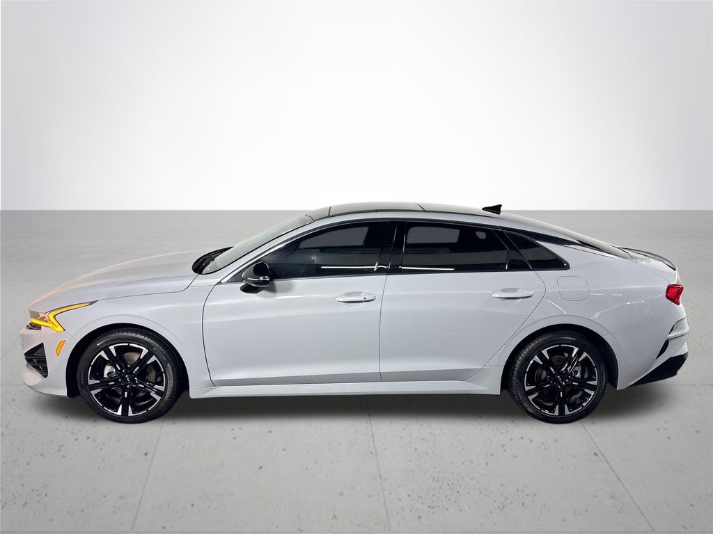 2024 Kia K5 GT-Line photo 9